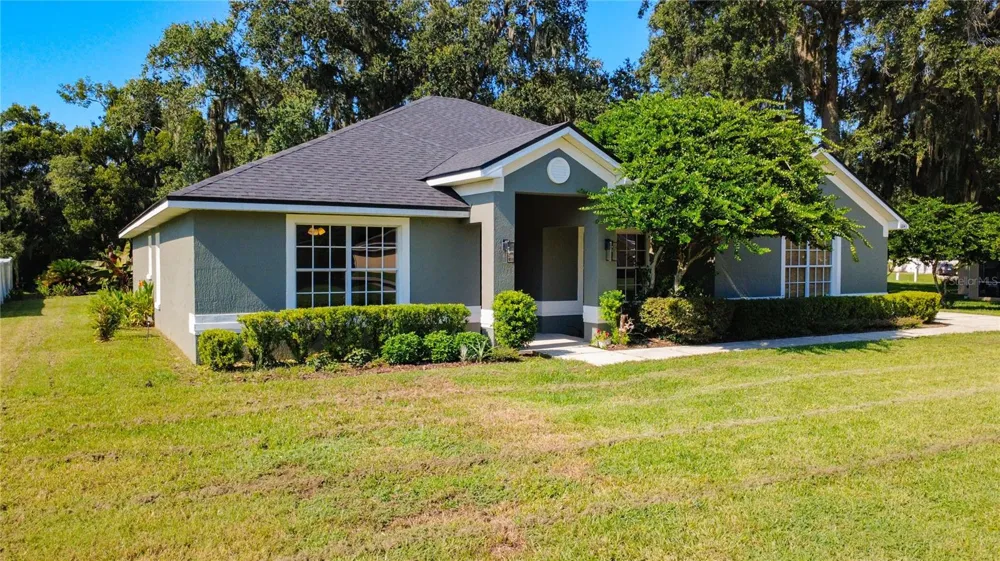 6843 ASHBURY DRIVE Lakeland, FL 33809