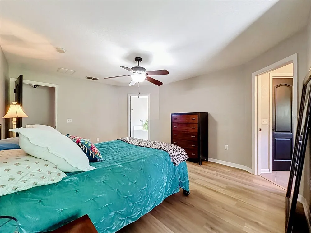 6843 ASHBURY DRIVE Lakeland, FL 33809