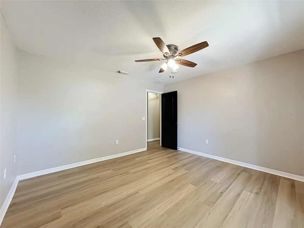 6843 ASHBURY DRIVE Lakeland, FL 33809