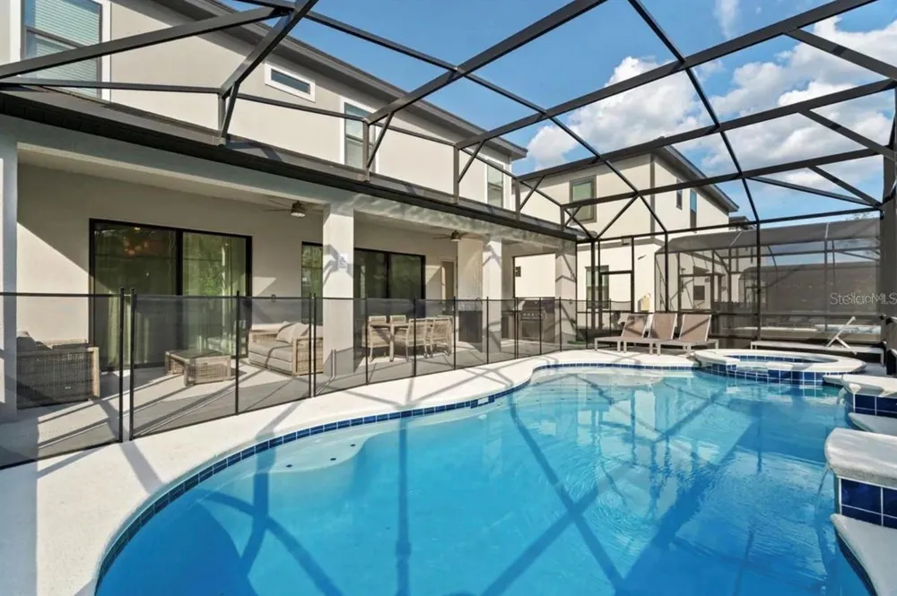 5803 HIGH SEAS DRIVE Orlando, FL 32821