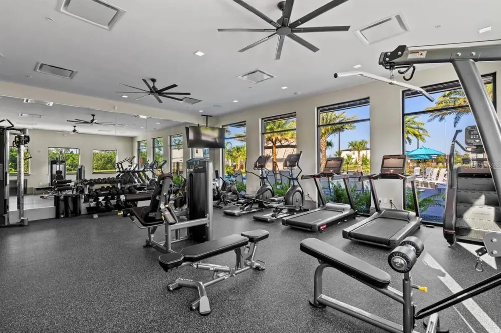 5803 HIGH SEAS DRIVE Orlando, FL 32821