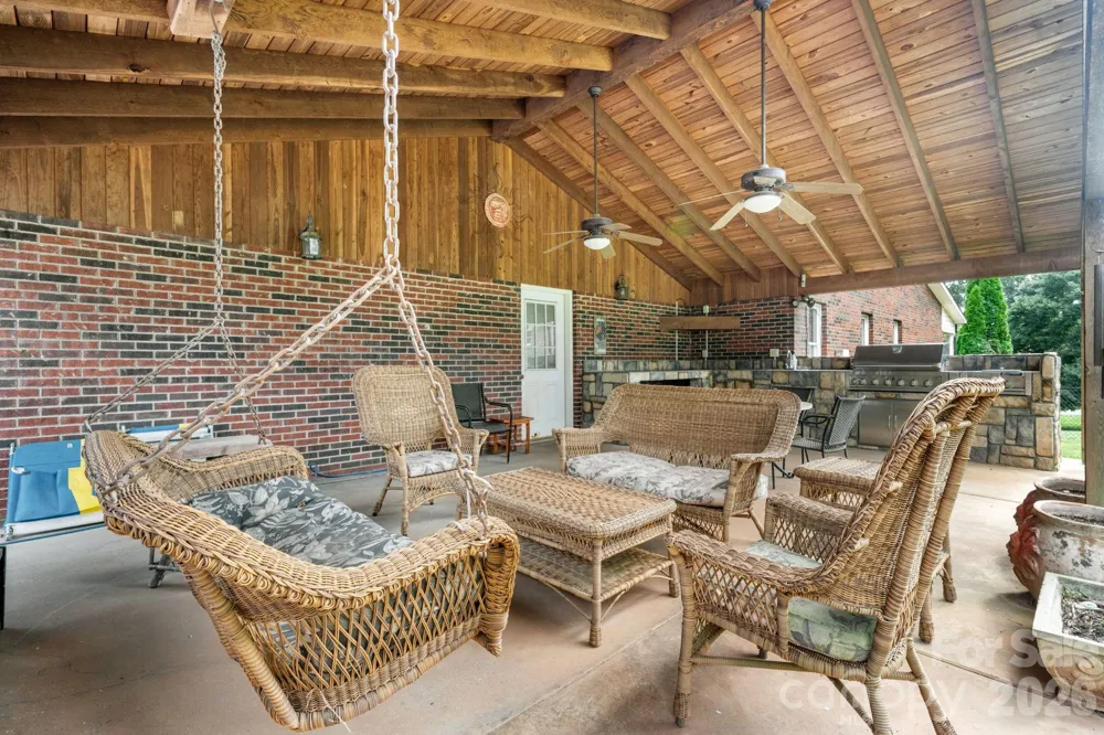 1316 Oak Canopy Road Lincolnton, NC 28092