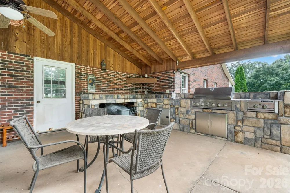 1316 Oak Canopy Road Lincolnton, NC 28092