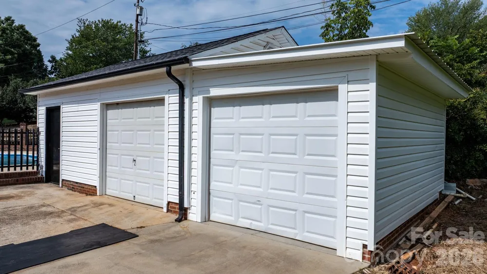 1316 Oak Canopy Road Lincolnton, NC 28092
