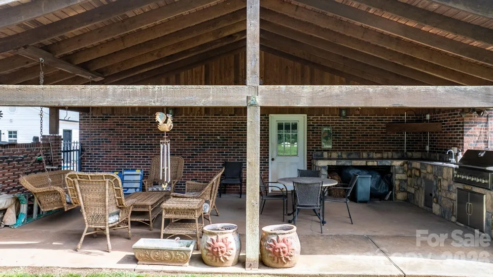 1316 Oak Canopy Road Lincolnton, NC 28092