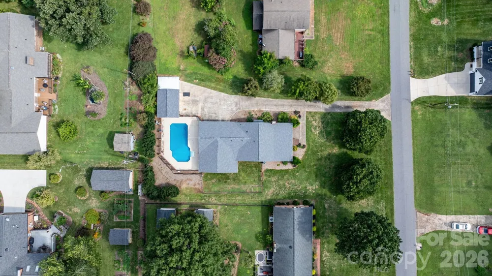 1316 Oak Canopy Road Lincolnton, NC 28092