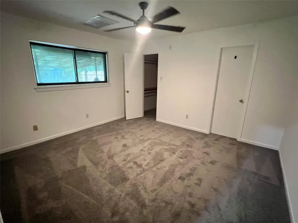 11730 Alamo Drive La Porte, TX 77571