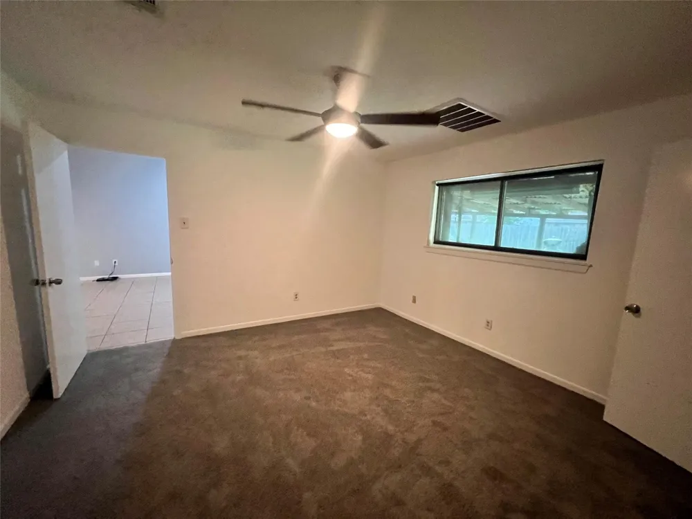 11730 Alamo Drive La Porte, TX 77571