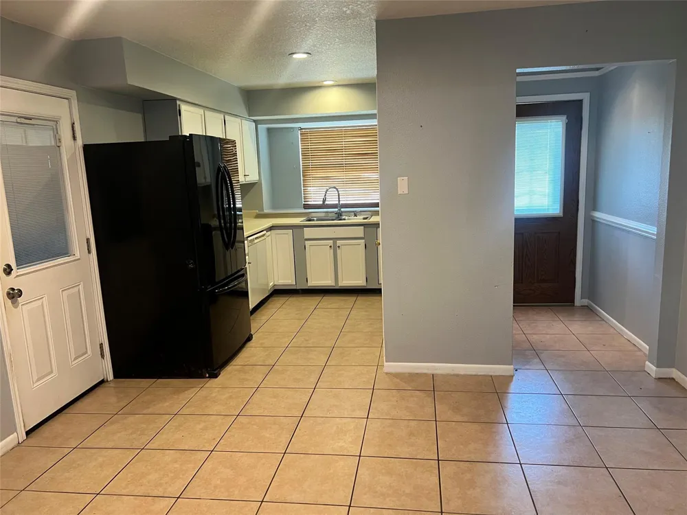 11730 Alamo Drive La Porte, TX 77571