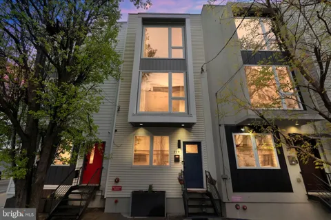 219 GREEN STREET