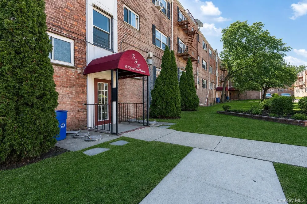 66-12 Grand Central Parkway #1B Forest Hills, NY 11375