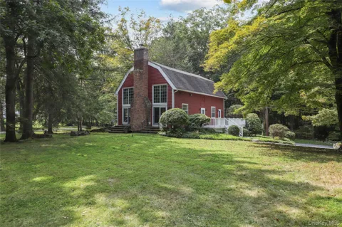 142 East Middle Patent Road