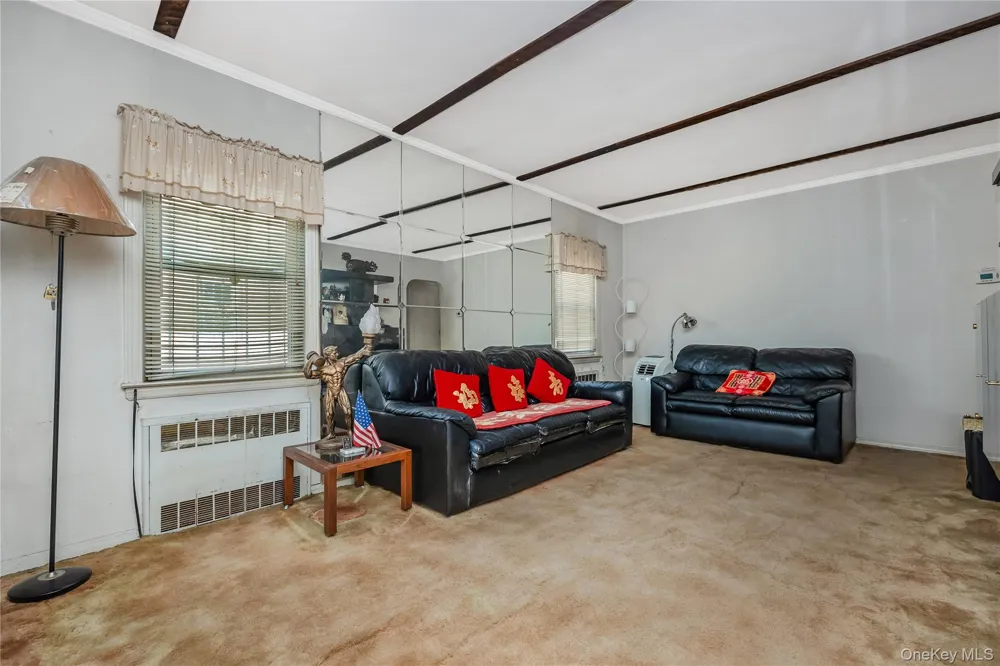 5615 196th Street Fresh Meadows, NY 11365