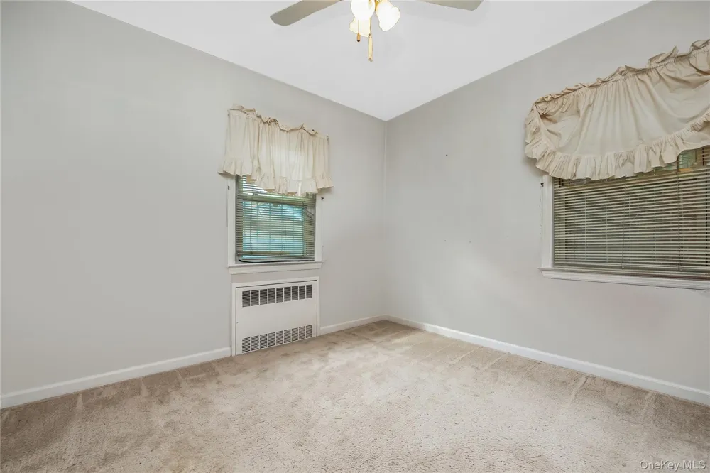 5615 196th Street Fresh Meadows, NY 11365
