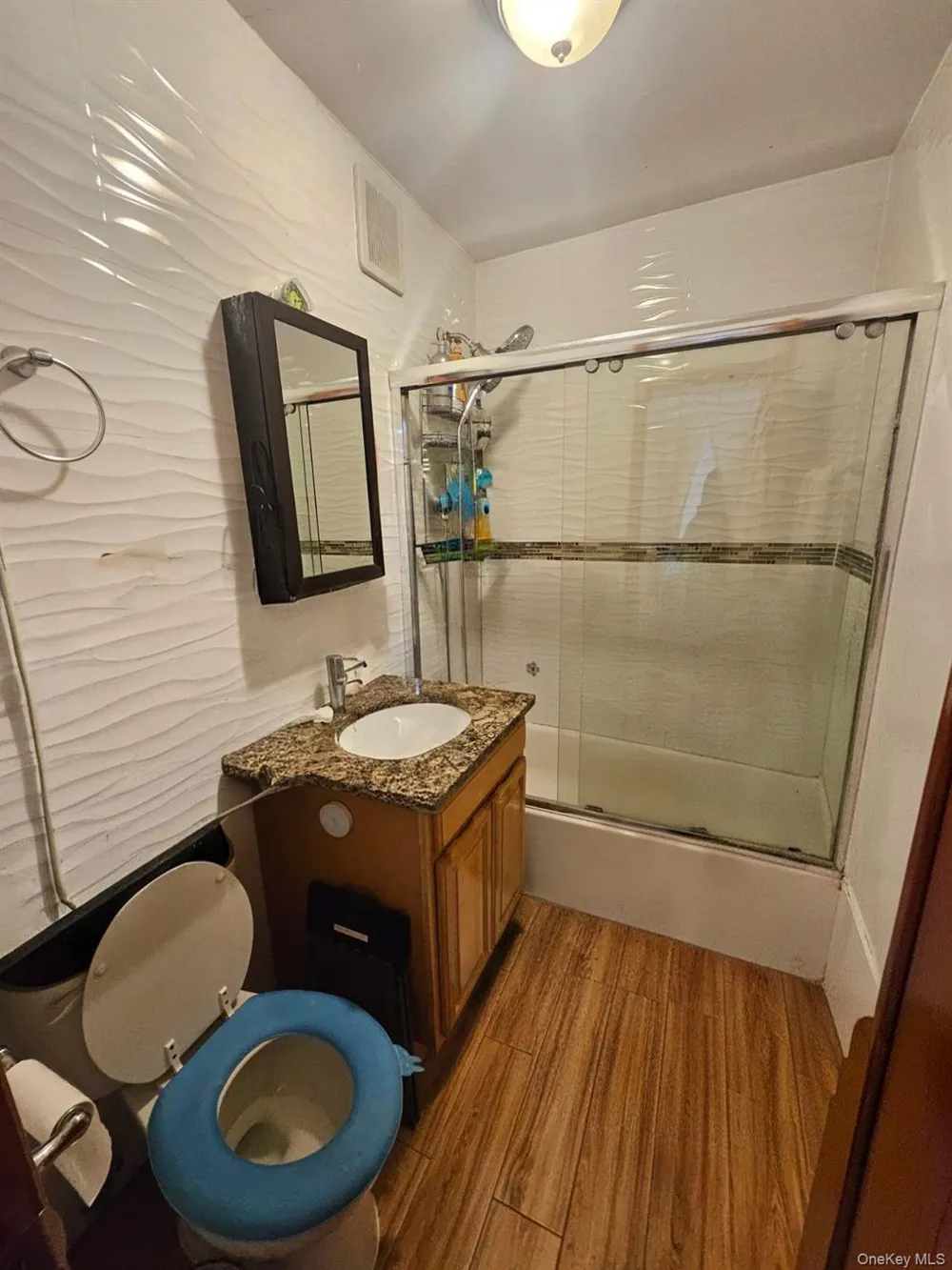 43-43 kissena Blvd #402 Flushing, NY 11355
