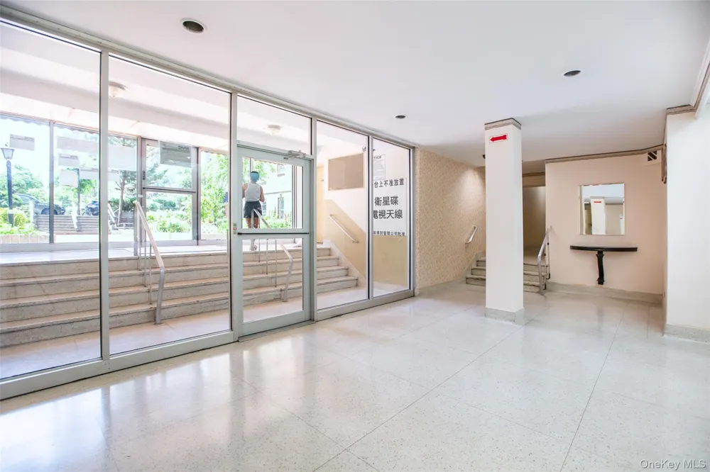 43-43 kissena Blvd #402 Flushing, NY 11355