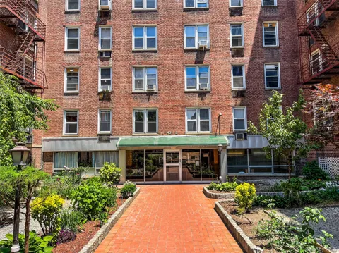 43-43 kissena blvd #306