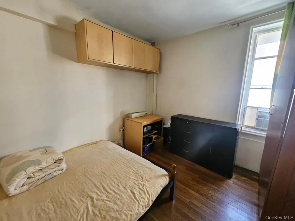 43-43 kissena blvd #306 Flushing, NY 11355