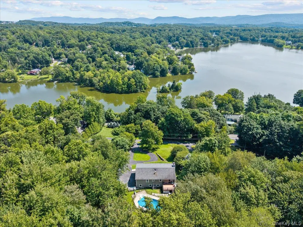131 Lake Road Salisbury Mills, NY 12577