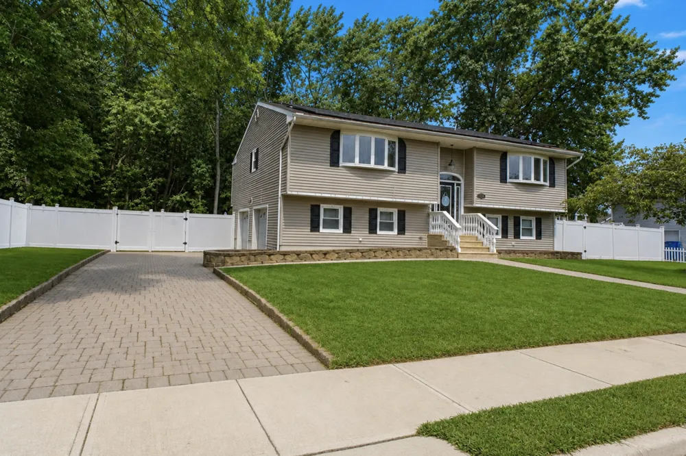 1203 Thomas Avenue Ocean, NJ 07712