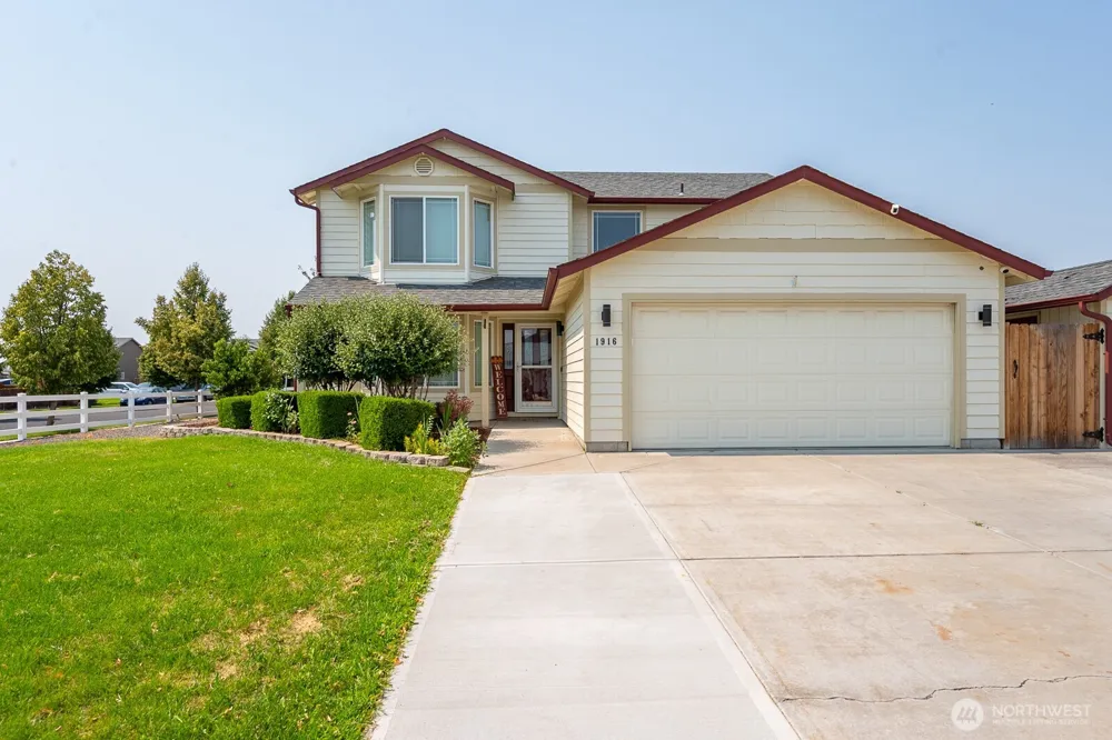 1916 Allen Avenue Moses Lake, WA 98837