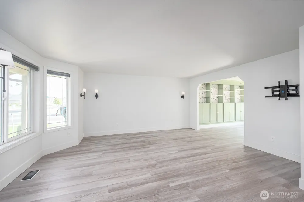 1916 Allen Avenue Moses Lake, WA 98837