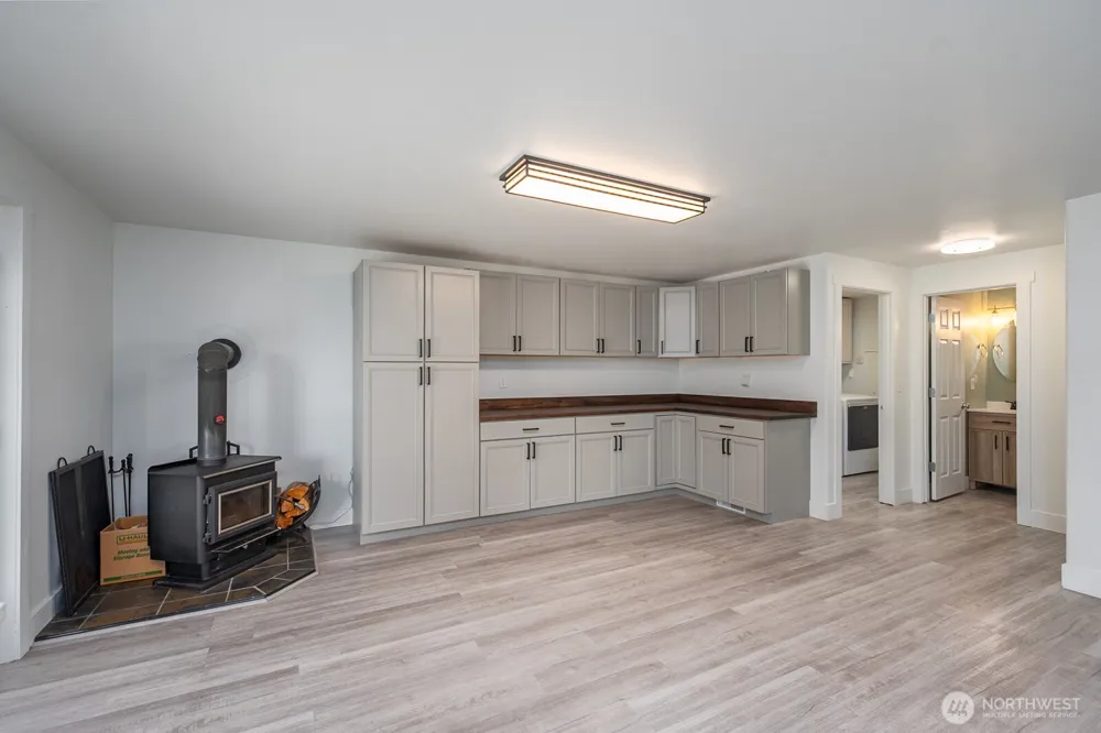 1916 Allen Avenue Moses Lake, WA 98837