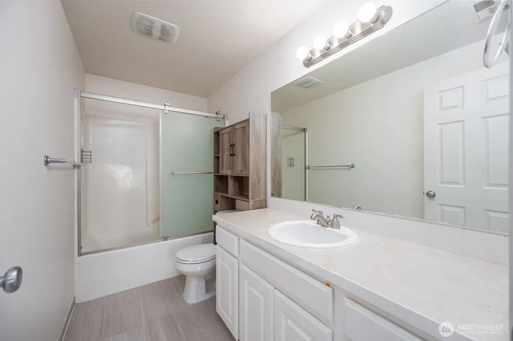 1916 Allen Avenue Moses Lake, WA 98837