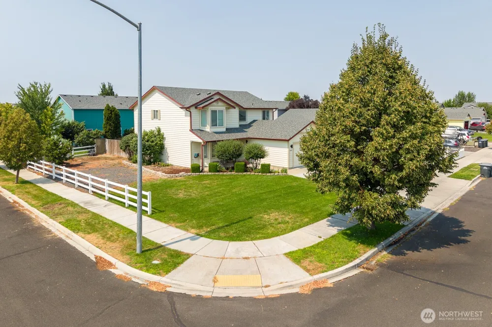 1916 Allen Avenue Moses Lake, WA 98837