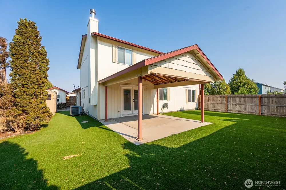 1916 Allen Avenue Moses Lake, WA 98837