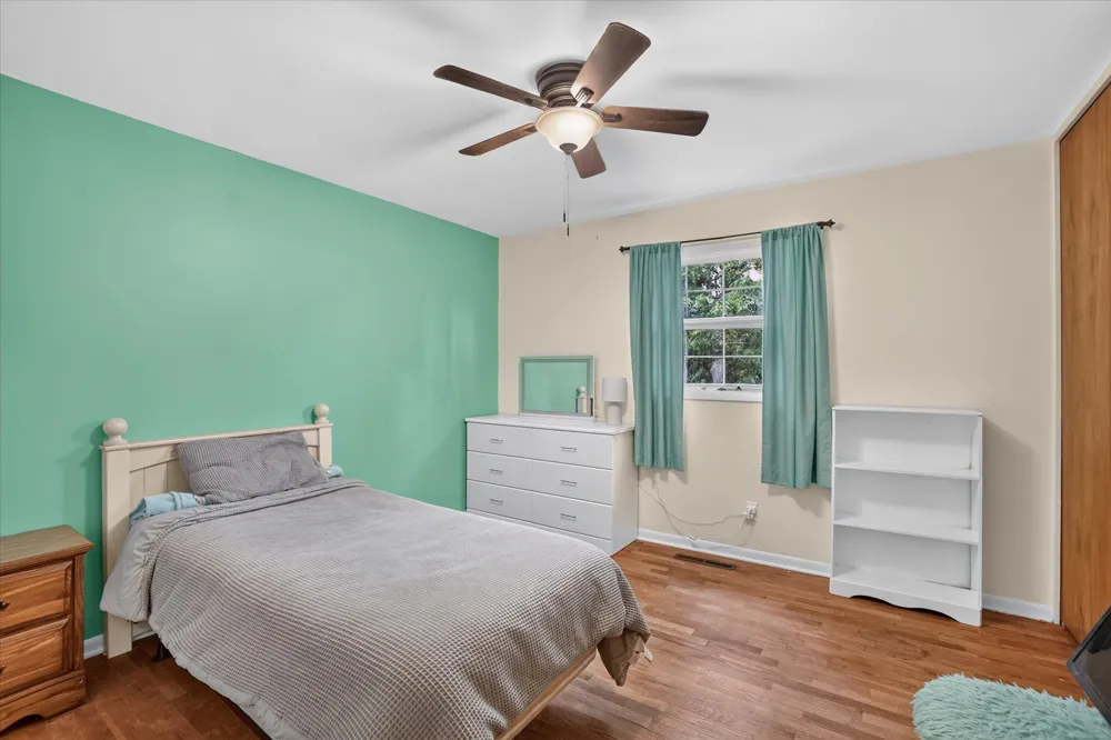 5140 Mckinley Street Flushing Charter Township, MI 48433