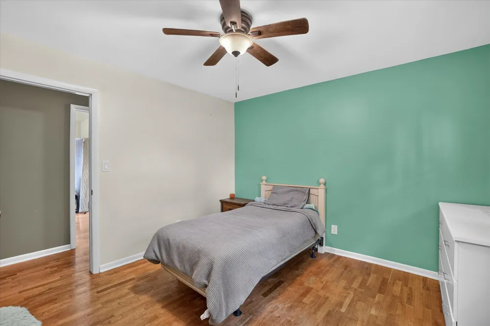 5140 Mckinley Street Flushing Charter Township, MI 48433