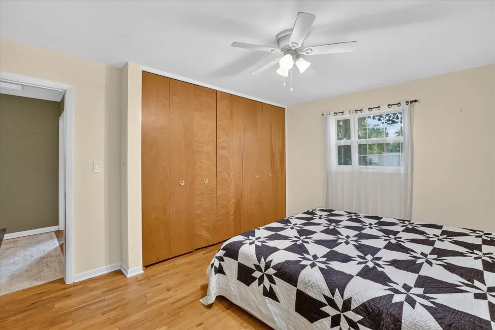 5140 Mckinley Street Flushing Charter Township, MI 48433
