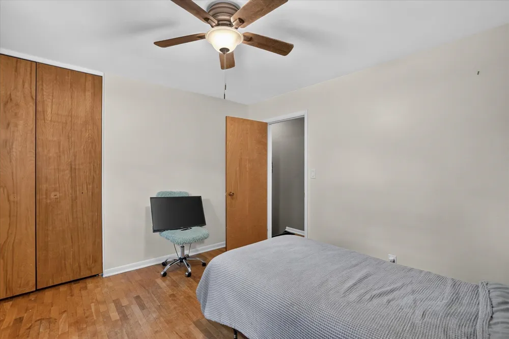 5140 Mckinley Street Flushing Charter Township, MI 48433