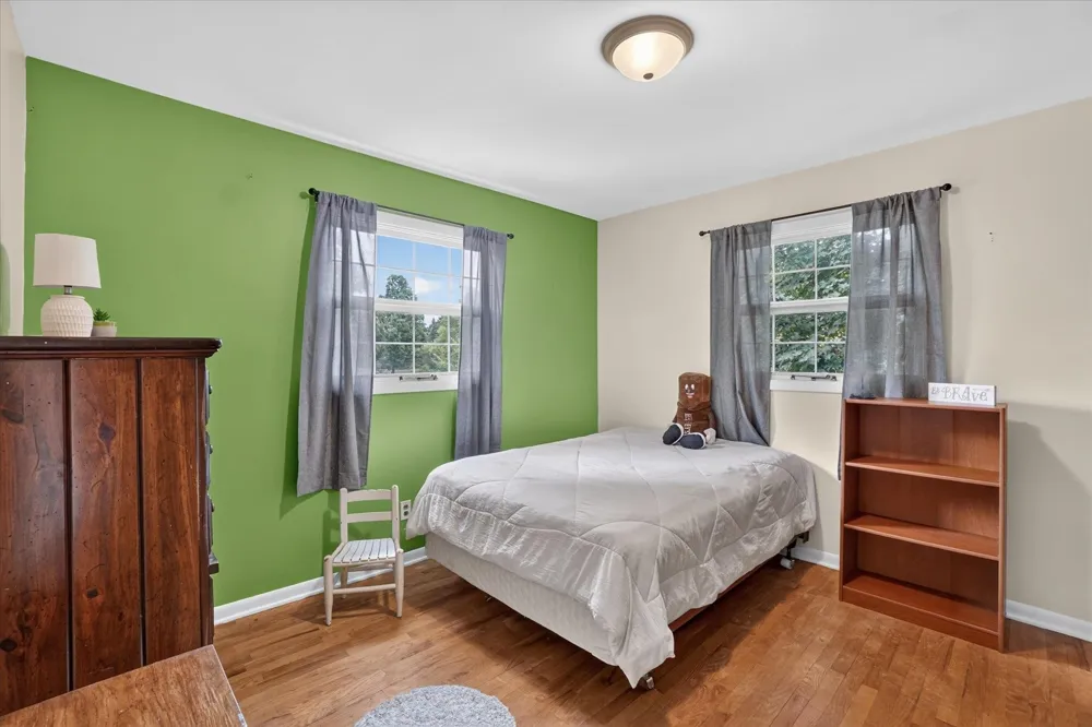 5140 Mckinley Street Flushing Charter Township, MI 48433