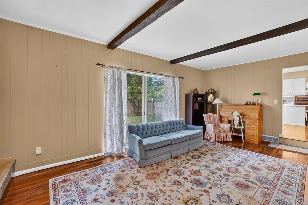 5140 Mckinley Street Flushing Charter Township, MI 48433