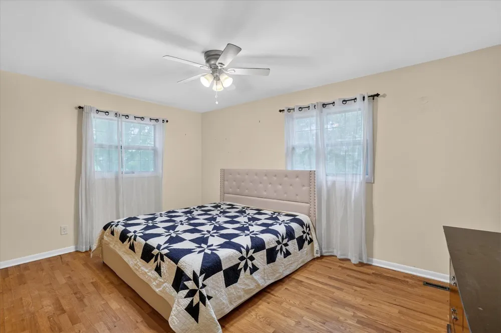 5140 Mckinley Street Flushing Charter Township, MI 48433