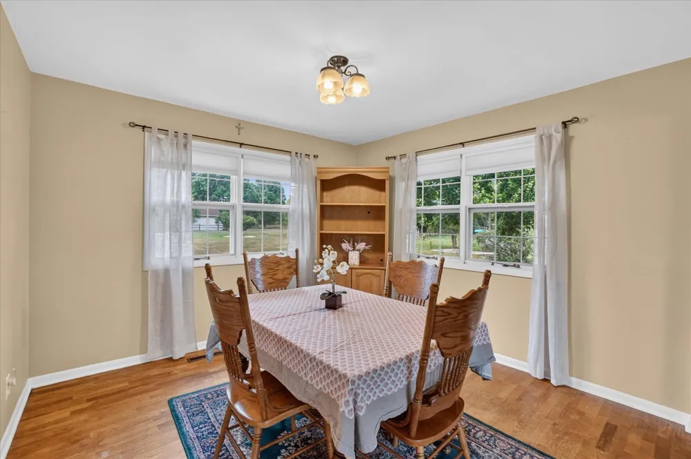 5140 Mckinley Street Flushing Charter Township, MI 48433