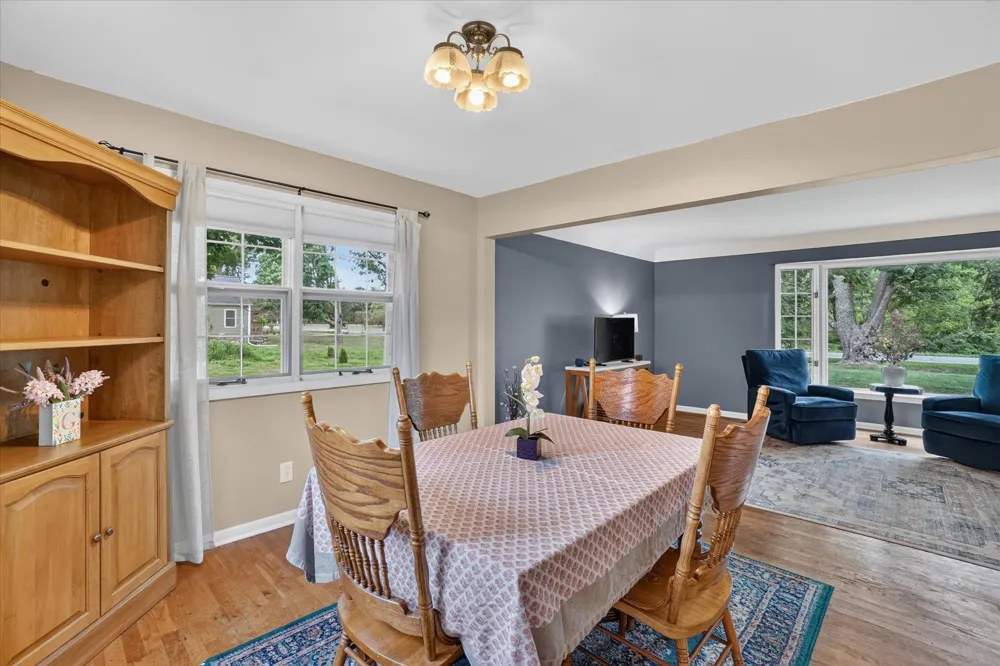 5140 Mckinley Street Flushing Charter Township, MI 48433