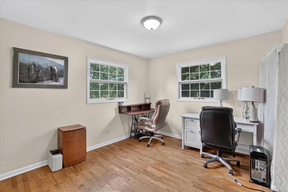 5140 Mckinley Street Flushing Charter Township, MI 48433