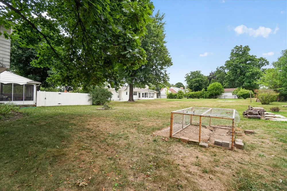 5140 Mckinley Street Flushing Charter Township, MI 48433