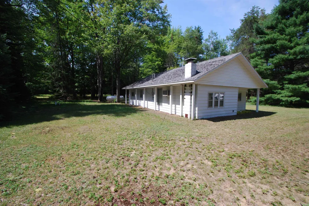 5295 Cedar Lake Road Clement Township, MI 48624