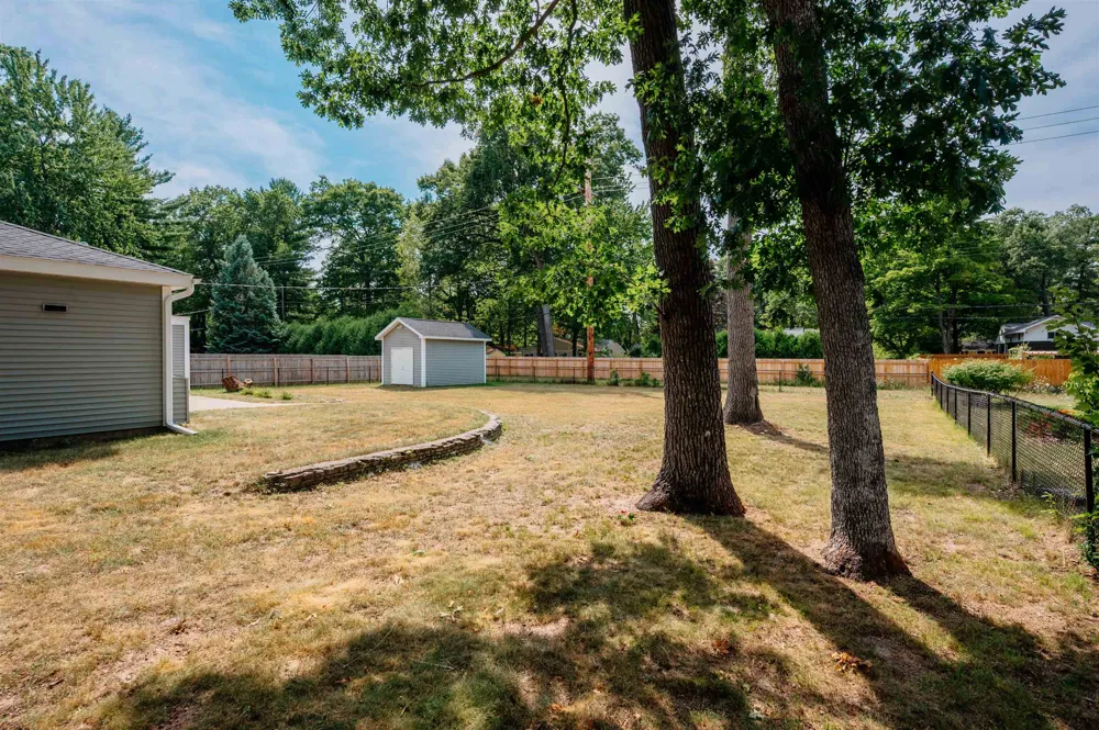 602 Cromwell Drive Traverse City City, MI 49686