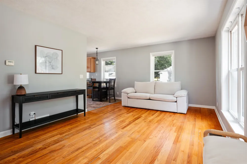 602 Cromwell Drive Traverse City City, MI 49686