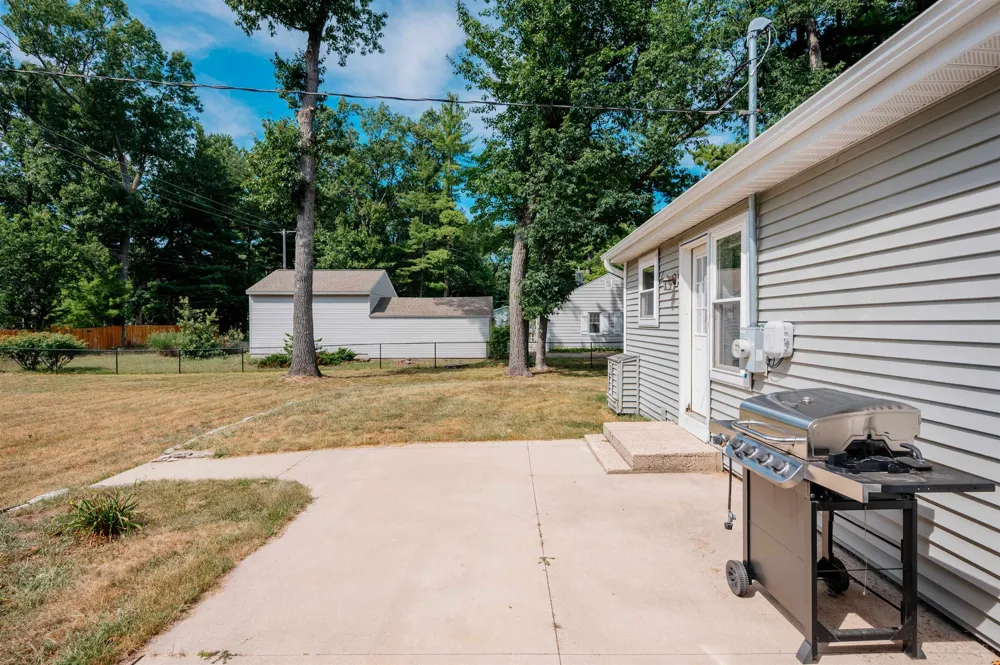 602 Cromwell Drive Traverse City City, MI 49686