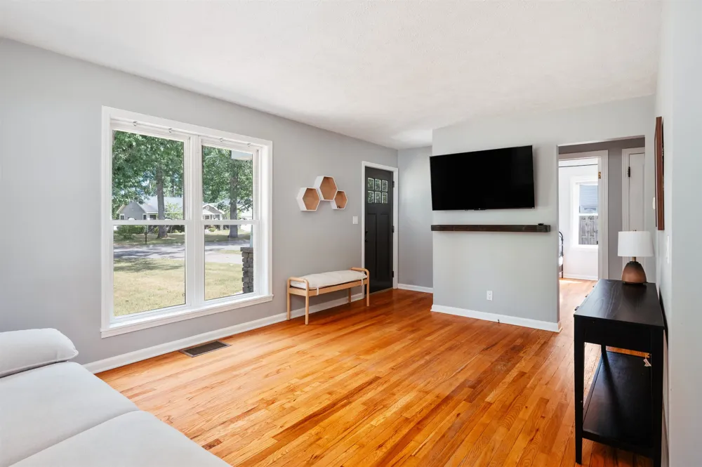 602 Cromwell Drive Traverse City City, MI 49686