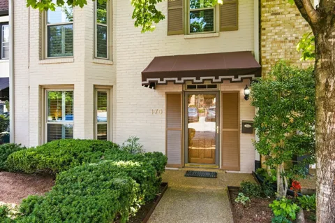 4400 Belmont Park Ter #170