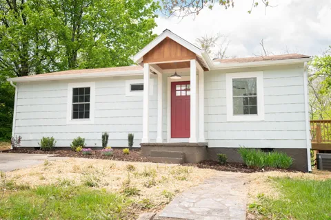 2519 Maple Drive