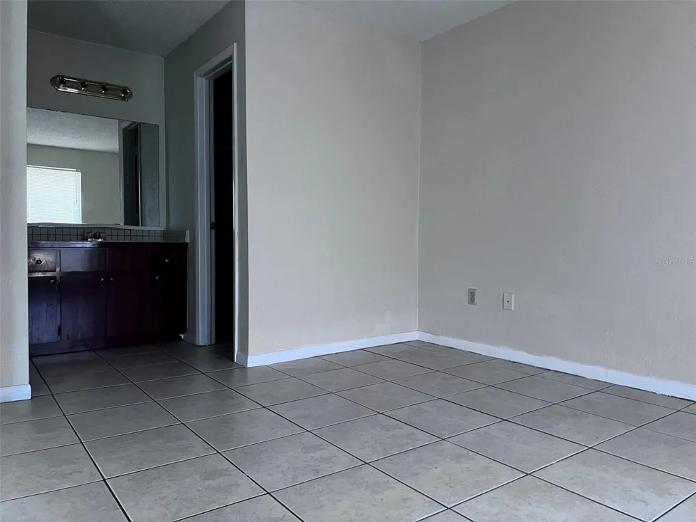 455 ALT 19 S #202 Palm Harbor, FL 34683