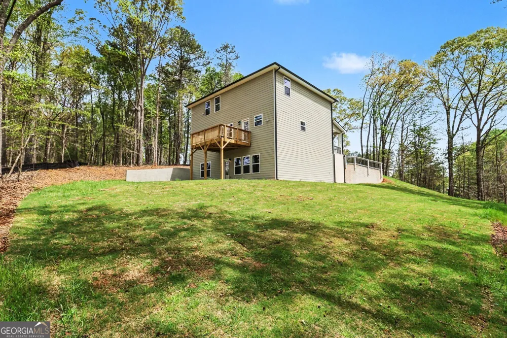 626 Walnut Creek PKWY Pendergrass, GA 30567